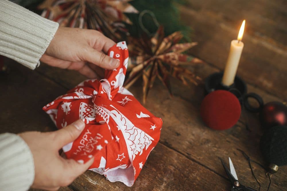 How to Give Sustainable Christmas Gifts This Year